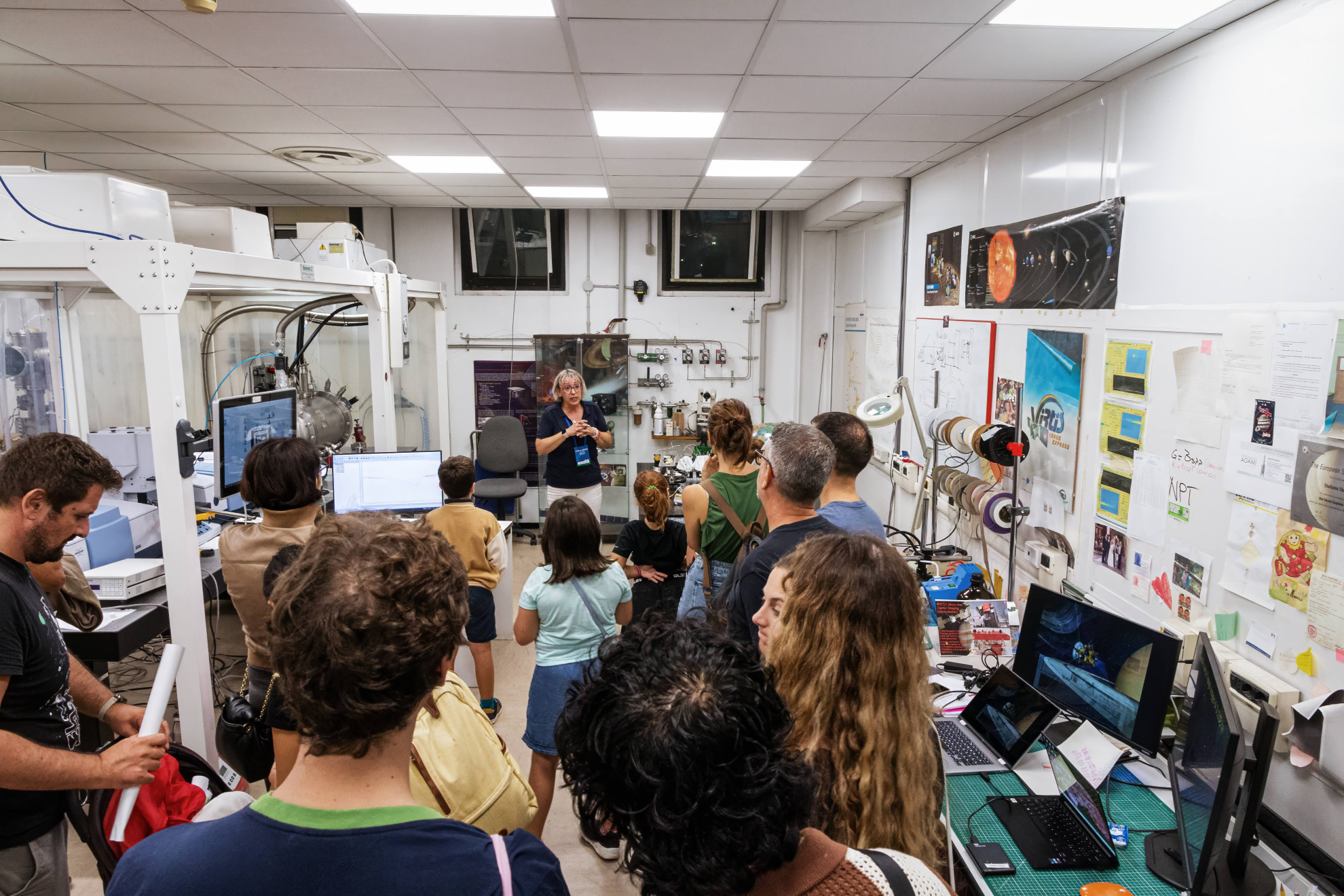 Stefania Stefani nel laboratorio di atmosfere planetarie